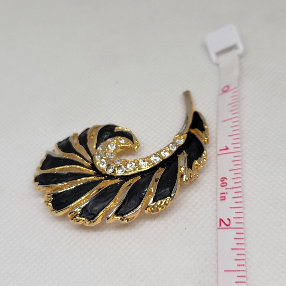 VTG Feather Brooch Gold Tone Rhinestone Black Enamel High End 2in x 2in - Picture 6 of 9